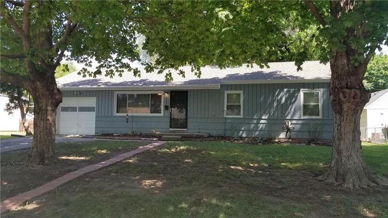 4308 E 115th St, Kansas City, MO 64137
