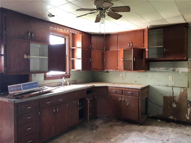 741 Cedar St, Everest, KS 66424