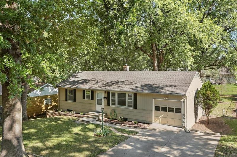 6800 E 97th St, Kansas City, MO 64134