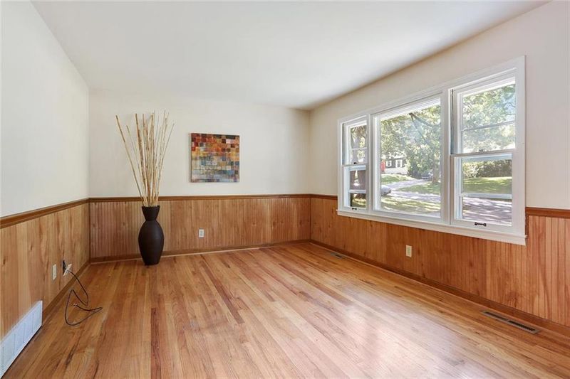 6800 E 97th St, Kansas City, MO 64134