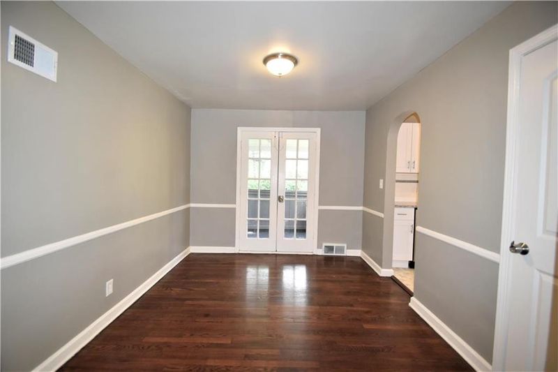 7322 Flora Ave, Kansas City, MO 64131