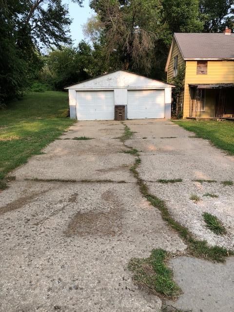 1212 S 4th St, Atchison, KS 66002