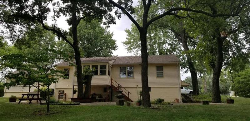 1809 E 125th St, Kansas City, MO 64146