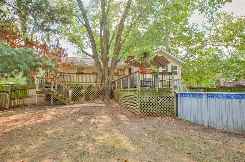 12 NE 88th Ter, Kansas City, MO 64155
