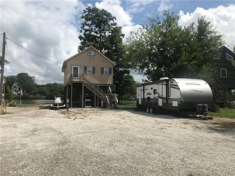 405 Mallard Ln, Craig, MO 64437