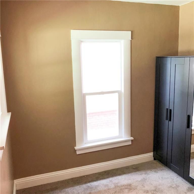 2708 Sacramento St, St Joseph, MO 64507