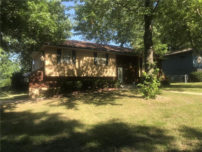 8301 Laurel Ave #1, Raytown, MO 64138