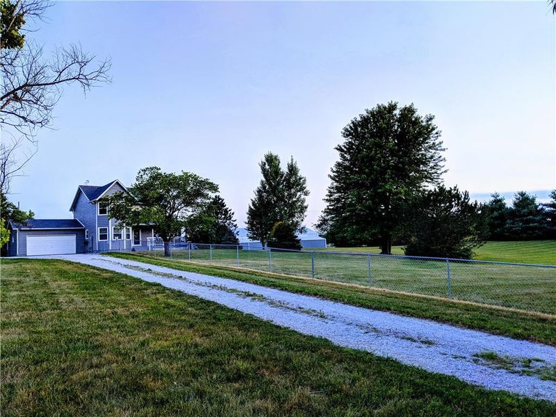 4155 NW 92 Hw, Smithville, MO 64089