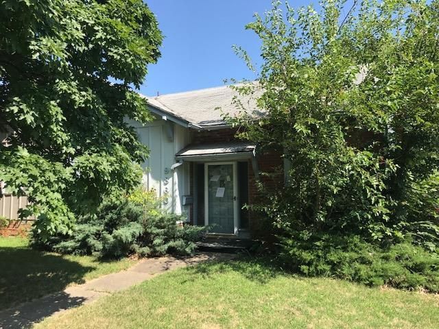 9360 W 79th St, Overland Park, KS 66204