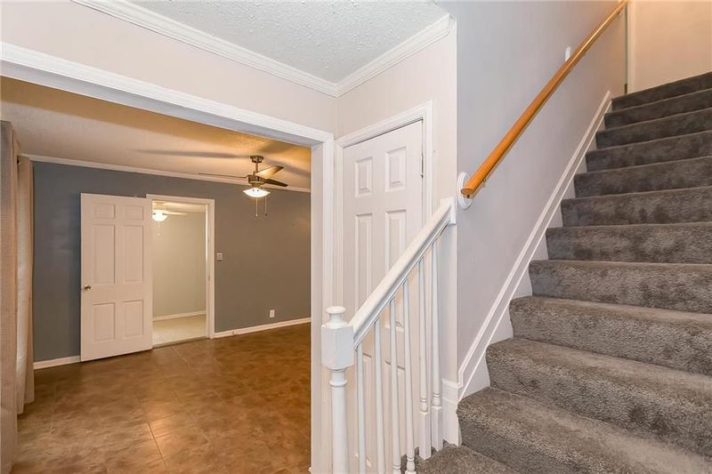 1405 E 75th St, Kansas City, MO 64131