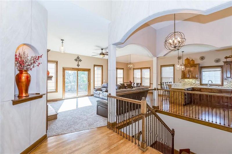 7607 Pheasant Ct, Kansas City, MO 64139