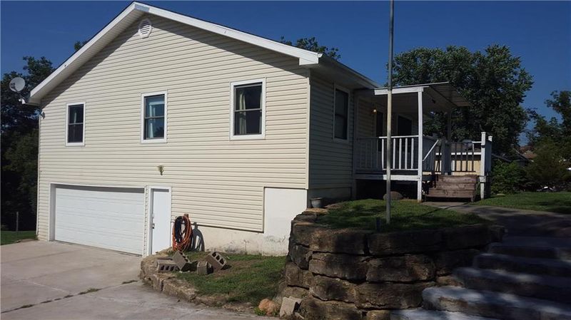 7236 NW Lingley Dr, Kansas City, MO 64152