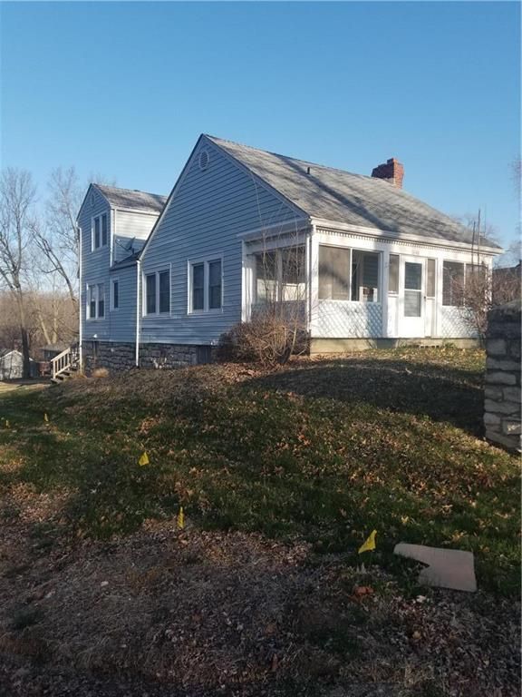6648 Broadmoor Rd, Kansas City, MO 64131
