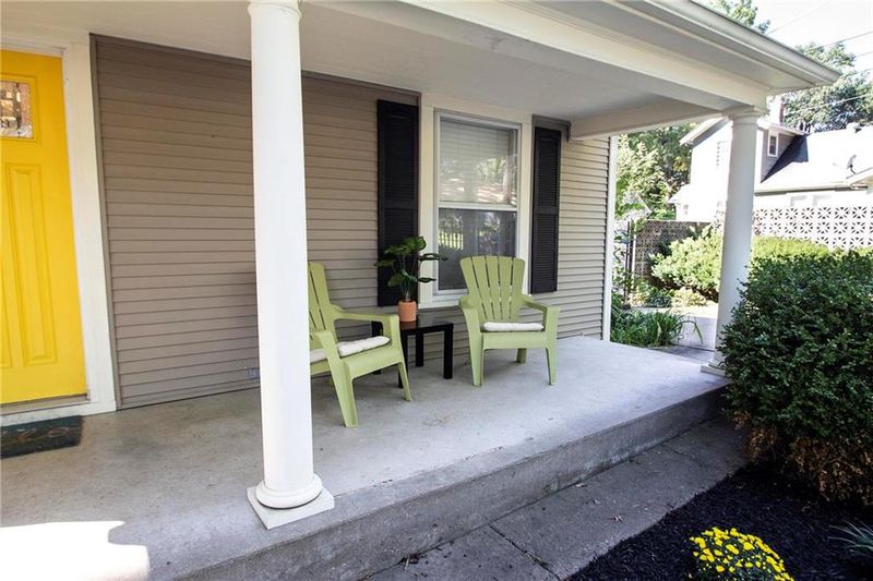 615 E 60th St, Kansas City, MO 64110