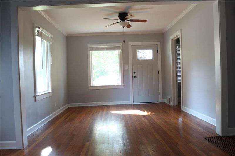 7241 Main St, Kansas City, MO 64114