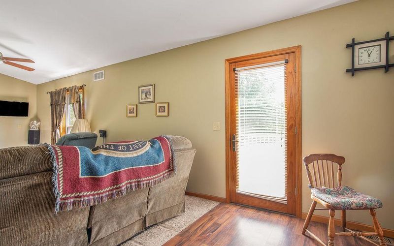 3830 NE Drexel Rd, Kansas City, MO 64117