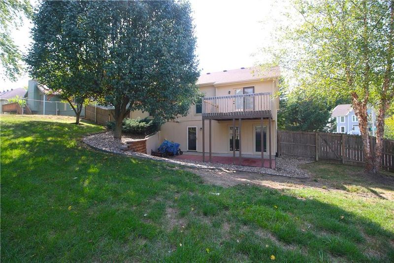 5629 N Mayview Ave, Kansas City, MO 64151