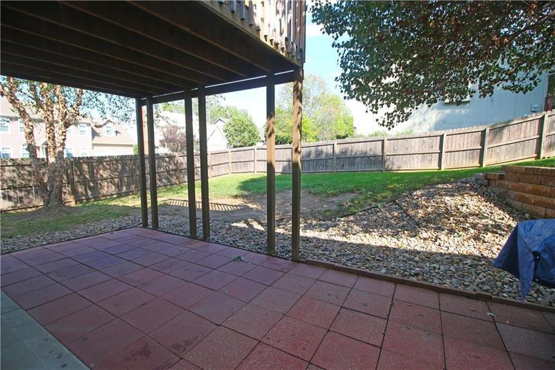 5629 N Mayview Ave, Kansas City, MO 64151