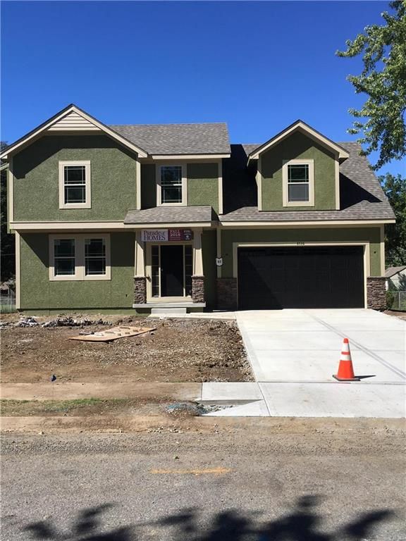 8536 Stearns Ave, Overland Park, KS 66214