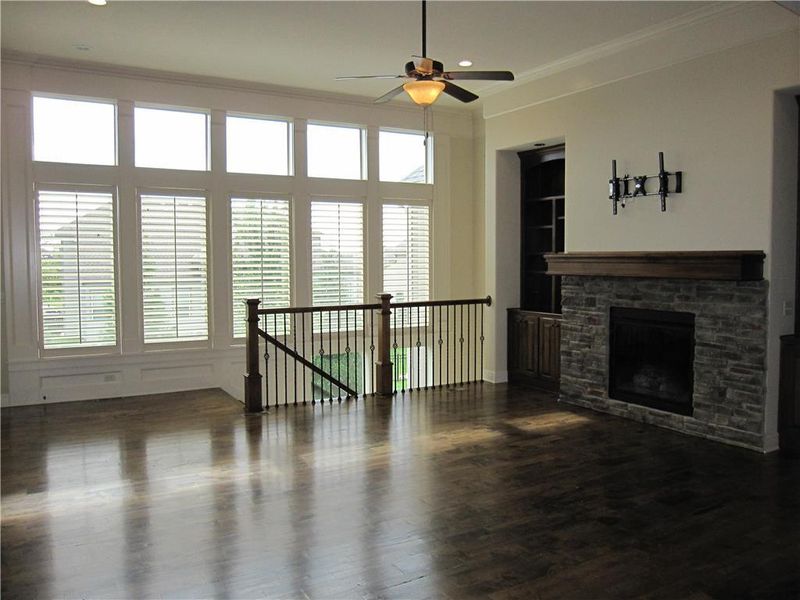 16025 Caenen St, Overland Park, KS 66221