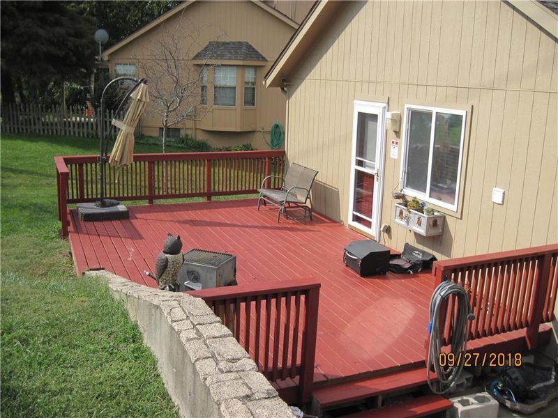8100 NW 80th Ter, Kansas City, MO 64152