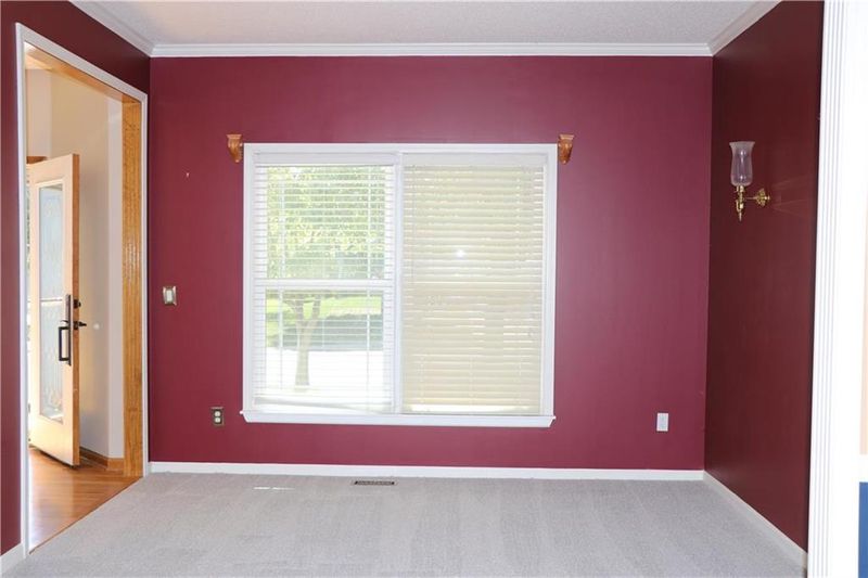 8908 W 126th Ter, Overland Park, KS 66213
