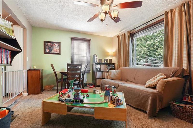 8924 Mcgee St, Kansas City, MO 64114