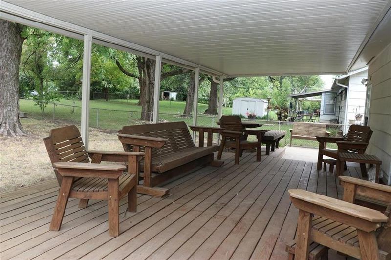 8604 Everett St, Raytown, MO 64138