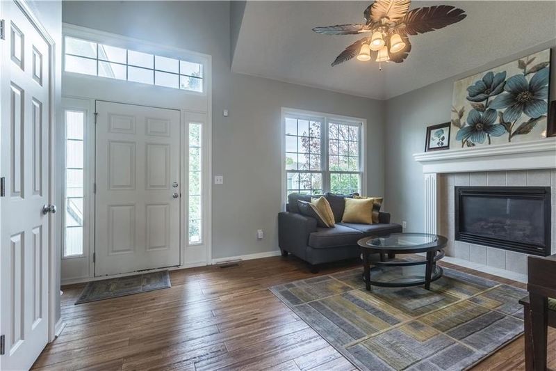 901 NW 110th St, Kansas City, MO 64155