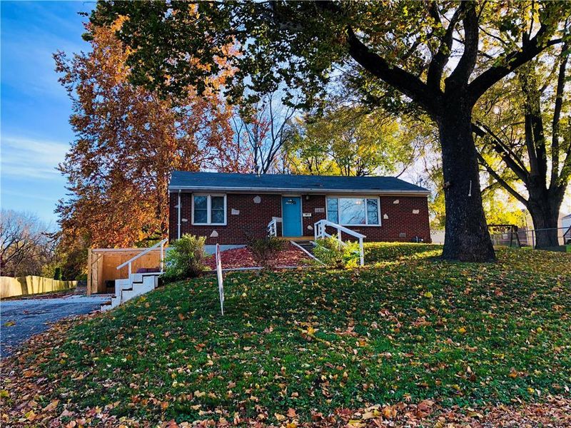 3806 Patee St, St Joseph, MO 64507