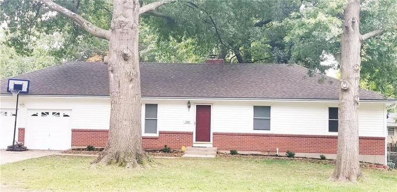 6807 E 99 St, Kansas City, MO 64134
