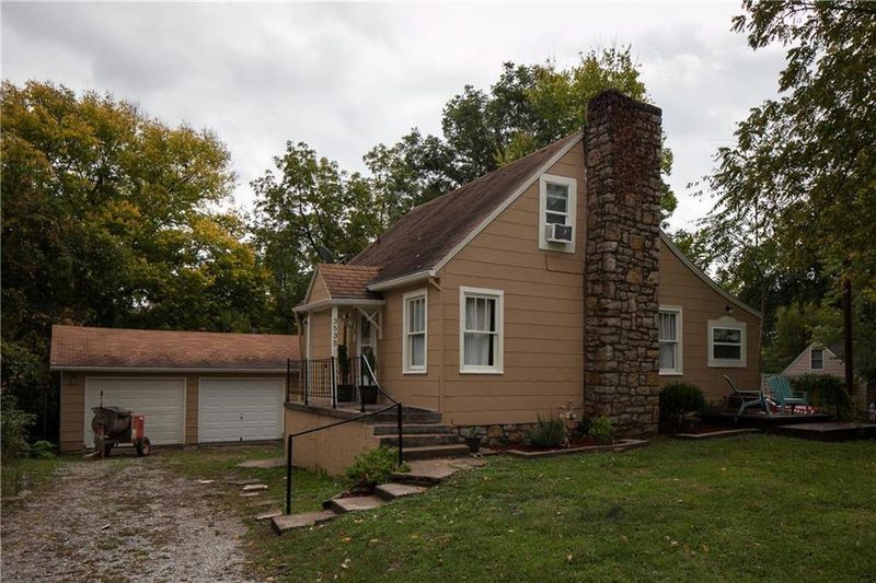 3535 Hunter Ave, Kansas City, MO 64129