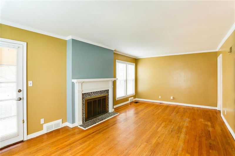 400 E 80th Ter, Kansas City, MO 64131