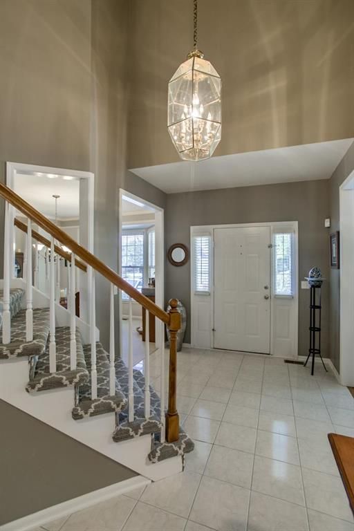 12407 Maple St, Overland Park, KS 66209