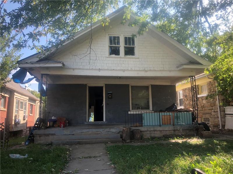2433 Park Ave, Kansas City, MO 64127