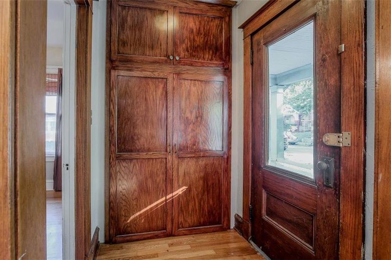 4624 Fairmount St, Kansas City, MO 64111