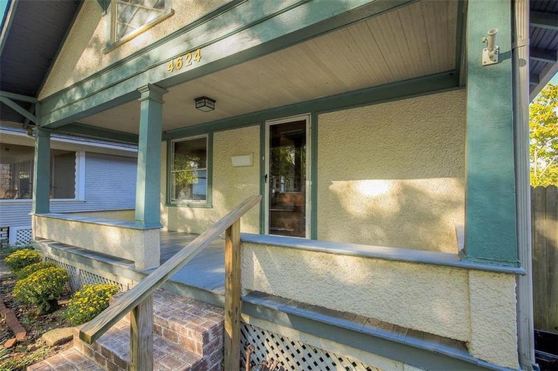 4624 Fairmount St, Kansas City, MO 64111