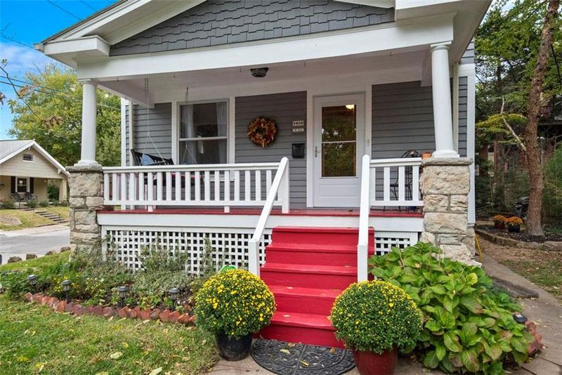 1028 W 41st St, Kansas City, MO 64111