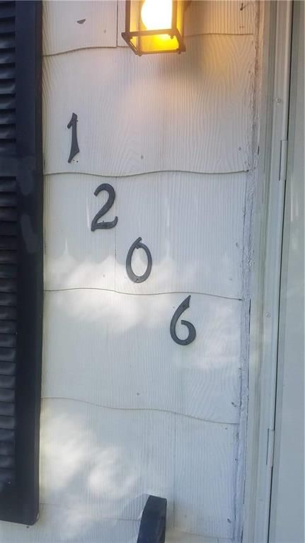 1206 E 22nd Ave, North Kansas City, MO 64116