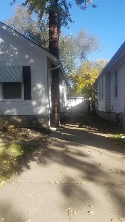 1206 E 22nd Ave, North Kansas City, MO 64116