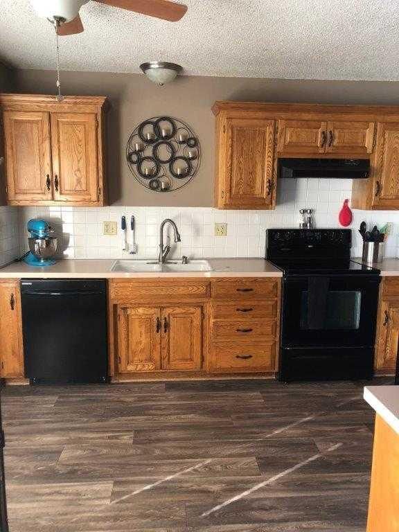 10312 N Central Ave, Kansas City, MO 64155