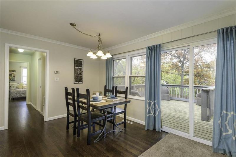 609 E 105th St, Kansas City, MO 64131