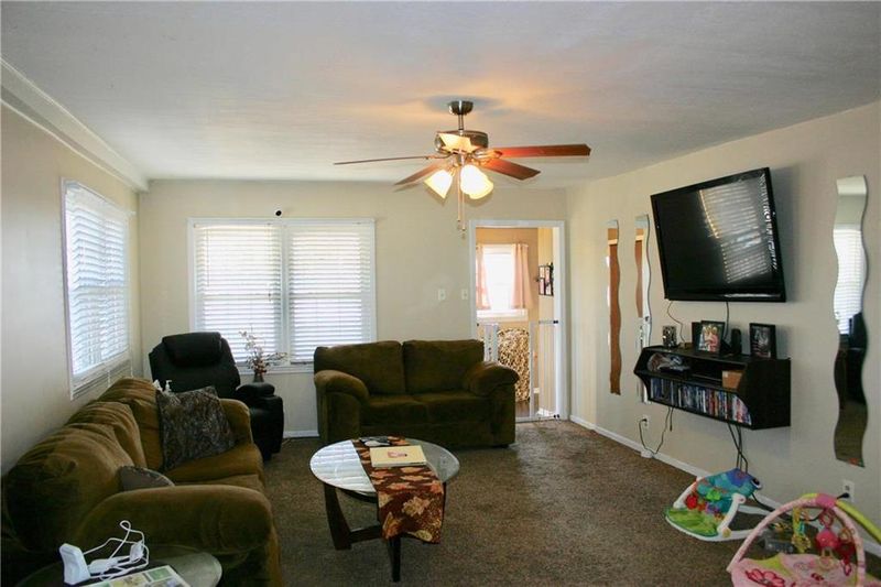 3613 Penn St, St Joseph, MO 64507