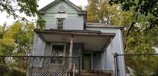 722 S 18th St, St Joseph, MO 64507