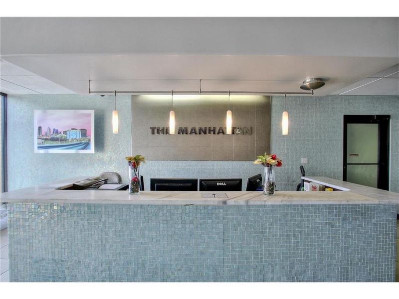 700 E 8th St #10 "O", Kansas City, MO 64106