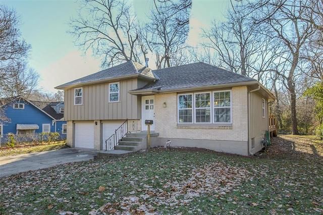 2401 E 60th St, Kansas City, MO 64130