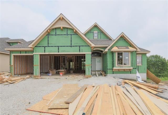 15721 Cody St, Overland Park, KS 66221