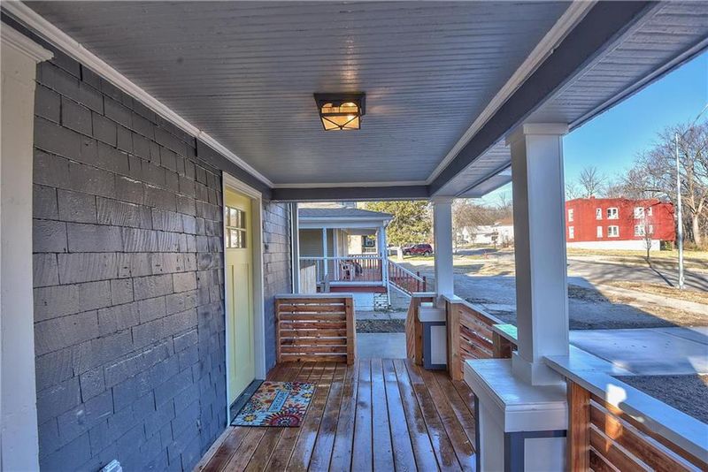 4534 Forest Ave, Kansas City, MO 64110