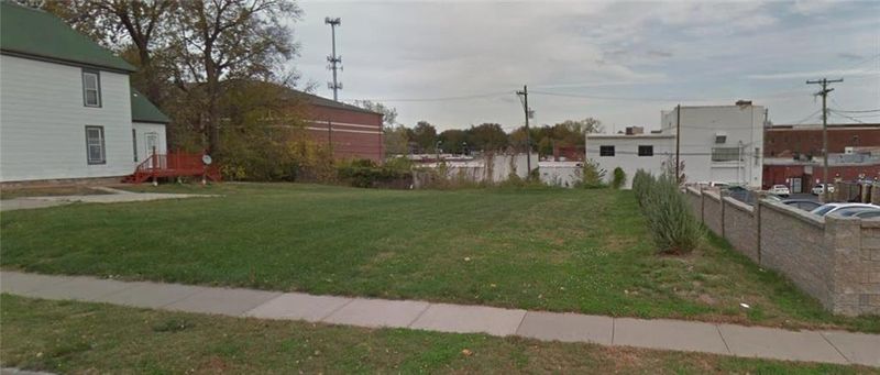 3031 Oak St, Kansas City, MO 64108