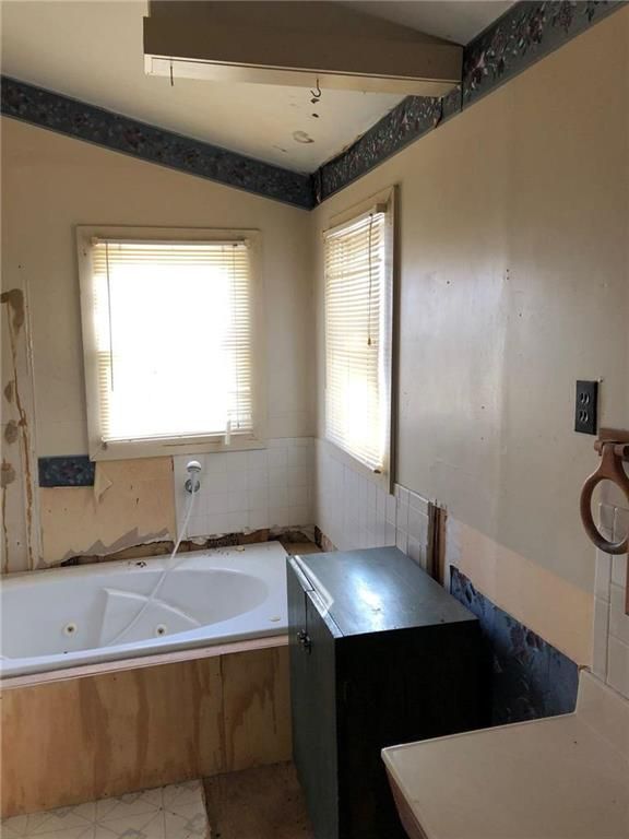 490 W Platte St, Osborn, MO 64474